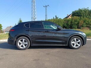 ALFA ROMEO STELVIO 2.2 D Super (Automata) F1 váltó.Kormány és ülésfűtés.Memóriás ülés stb