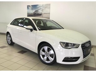 AUDI A3 Sportback 1.6 TDI Attraction Navi-Tempomat-Tolatóradar-17''alufelni!!Gyönyörű Állapot!Friss Szervíz!!