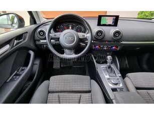 AUDI A3 Sportback 2.0 TDI Design S-tronic Navi 17-es alu S-line beltér 2x Digitklíma 8 kerék