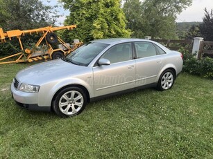 AUDI A4 2.0