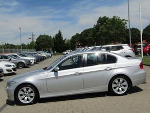 BMW 330i xDrive (Automata) (Navigáció) /Magyarországi - Kitűnő állapotban - Garantált - 213.800 KM!/