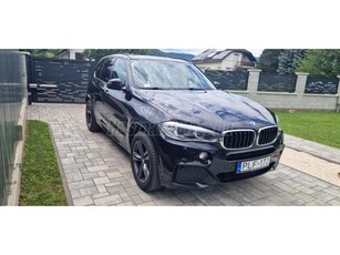 BMW X5 xDrive40d (Automata) M-Packet.Harman/Kardon.Vezetett sz.könyv.Újszerű téli-nyári gumi gyári alufelnin