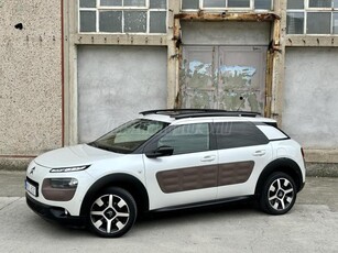 CITROEN C4 CACTUS 1.6 BlueHDi Shine Szervizkönyves! Magától Beparkol!