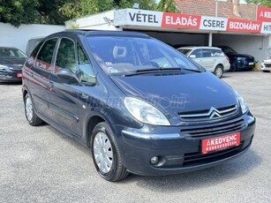 CITROEN XSARA PICASSO 1.6 Exclusive M.o.-i. 1.tul. Panoráma Tempomat Tolatóradar Digitklíma Szervizelt!