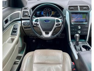 FORD EXPLORER XLT/ Akár 1 év Garancia!/ 116eKm!/ 377le!/ 7 szem.!/ Panorámatető!