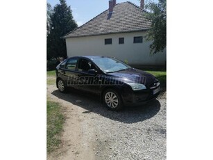 FORD FOCUS 1.4 Ambiente