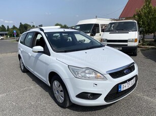 FORD FOCUS 1.6 Fresh kevés km.vonóhorog.friss műszaki