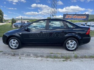 FORD FOCUS 1.6 Ghia