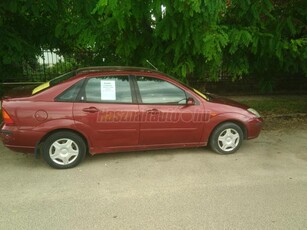 FORD FOCUS 1.6 Ghia