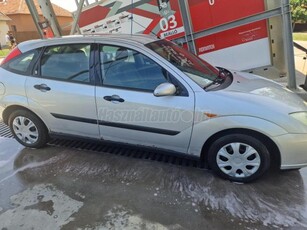 FORD FOCUS 1.6 Ghia