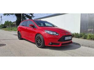 FORD FOCUS 2.0 EcoBoost ST2 S S 115000km!!! Utcai versenyautó!!!