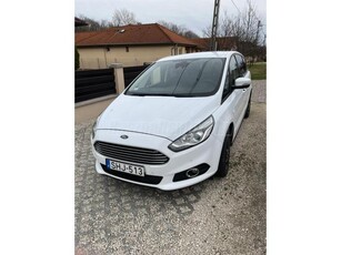 FORD S-MAX 2.0 TDCi Titanium Powershift [7 személy]