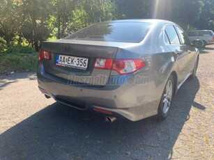 HONDA ACCORD 2.0 Executive GYÁRI NAVI.GYÁRI TELEFON.GYÁRI KAMERA.BŐR. NAPFÉNYTETŐ.OPTIKAI S-TYPE