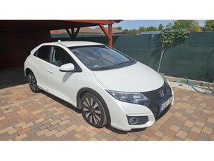 HONDA CIVIC 1.8 Elegance Facelift/Magyarországi/kevés km/szervízkönyv/8 felni