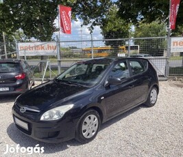 Hyundai I30 1.4 DOHC Classic Szervizkönyves