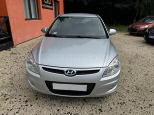 HYUNDAI I30 1.4 DOHC Comfort PLUS !! 10 LÉGZSÁK !! ALU KERÉK !! TOLATÓ RADAR!!TÉLI NYÁRI KERÉK !!