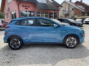 HYUNDAI KONA EV 39kWh Comfort 14.000 KM. GYÁRI GARANCIA. GYÁRI FÉNYEZÉS. ÜLÉSFŰTÉS. KORMÁNY FŰTÉS