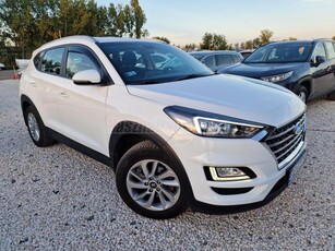 HYUNDAI TUCSON 1.6 GDI Premium Magyarországi! Szervizkönyv! Navi! Tolatókamera! Ülésfűtés!