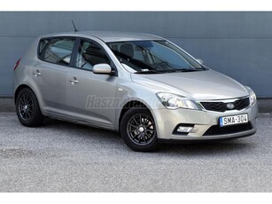 KIA CEE'D 1.4 EX