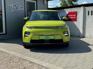 KIA SOUL EV 39kWh City Star Edition SÁV-TÁVTARTÓ / KAMERA / APPLE-ANDROID