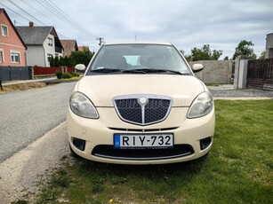 LANCIA YPSILON 1.2 8V Argento