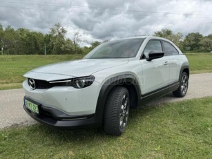 MAZDA MX-30 35,5kWh e-Skyactiv GT Plus Azonnal elvihető. balesetmentes.14000 KM Friss szervíz!