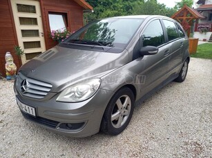 MERCEDES-BENZ B-OSZTÁLY B 180 CDI