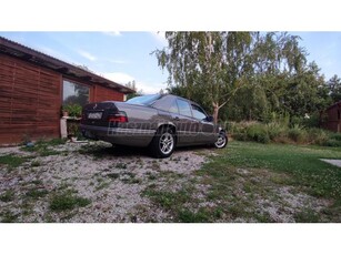 MERCEDES-BENZ E 250 D Elegance