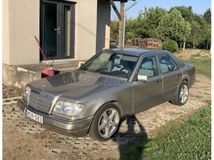 MERCEDES-BENZ W 124 E250D