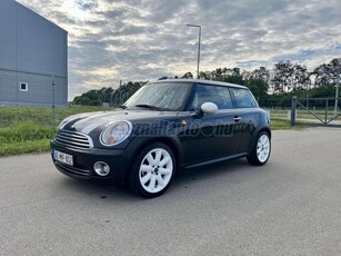 MINI COOPER R56 1.6 120 Le