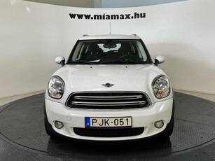 MINI COUNTRYMAN Cooper1.6 D Xenon sérülésmentes. gyári fényezésű. leinformálható