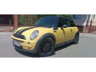 MINI MINI ONE 1.4 D KITŰNŐ ÁLLAPOT+MOTOR!! KEVÉS KM!! SZÉP AUTÓ!! TOYOTA MOTOROS!!