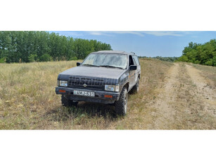 NISSAN TERRANO 2.4