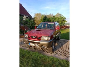 NISSAN TERRANO II 2.7 TDI Elegance