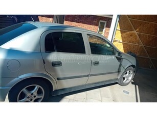 OPEL ASTRA 1.6 16V Club