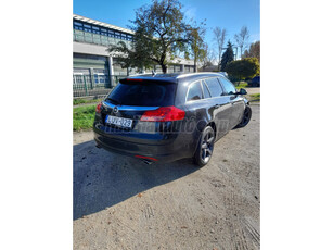 OPEL INSIGNIA 2.8 V6 T Sport AWD