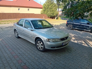 OPEL VECTRA B 1.8 16V Comfort