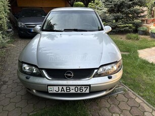 OPEL VECTRA B 2.0 16V CD (Automata)