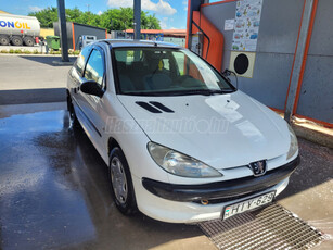 PEUGEOT 206 1.1 Presence