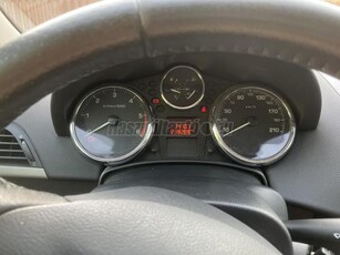 PEUGEOT 207 1.6 HDi Premium