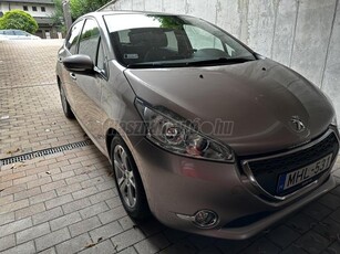 PEUGEOT 208 1.6 e-HDi Allure