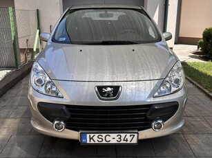 PEUGEOT 307 1.6 HDi D-Sign Magyarországi - téli-nyári gumik - klíma