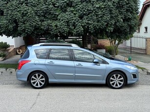 PEUGEOT 308 SW 1.6 HDi Premium Üvegtető+téli garnitúra.friis műszaki!