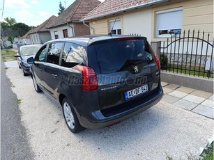 PEUGEOT 5008 2.0 HDi Premium 7 személyes