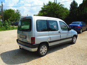 PEUGEOT PARTNER 1.6 Combispace 1-év műszakival jó motorral.klímával