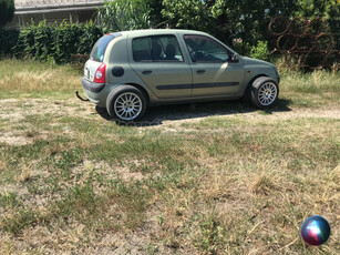 RENAULT CLIO 1.4 16V RXE