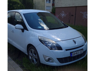 RENAULT GRAND SCENIC Scénic 1.5 dCi TomTom