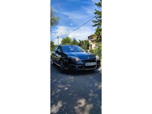 RENAULT LAGUNA 2.0 dCi Initiale (Automata)