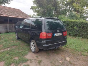 SEAT ALHAMBRA 1.9 PD TDI Signo