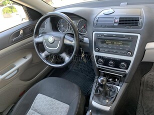 SKODA OCTAVIA 1.6 CR TDI Elegance DPF